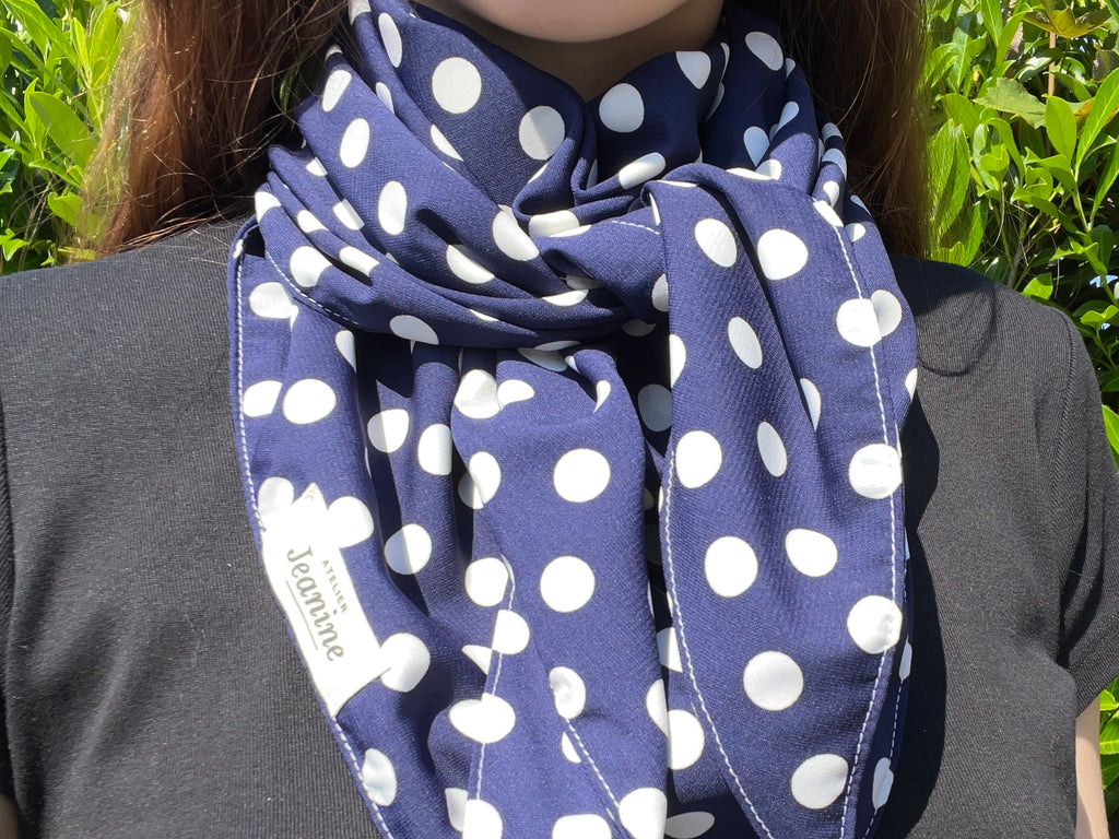 Foulard à pois