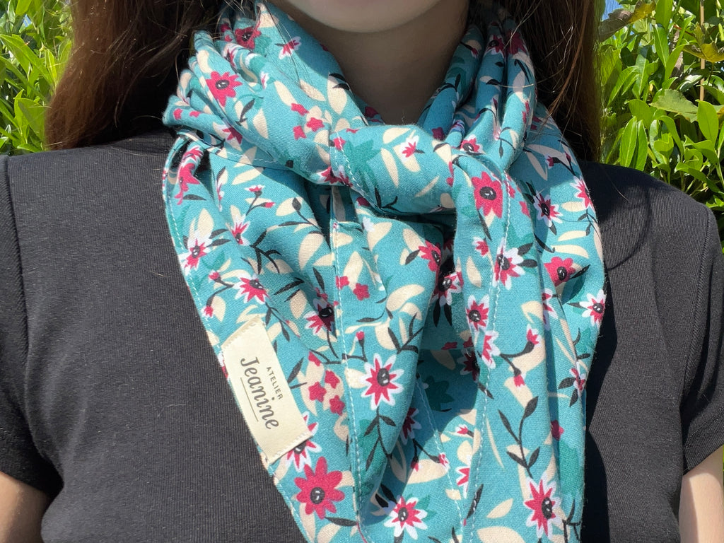 Foulard fleuri