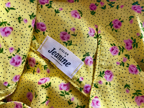 Bandana à fleurs jaune